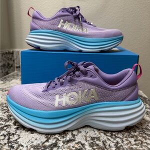 Like New Hoka Bondi 8 Sneakers